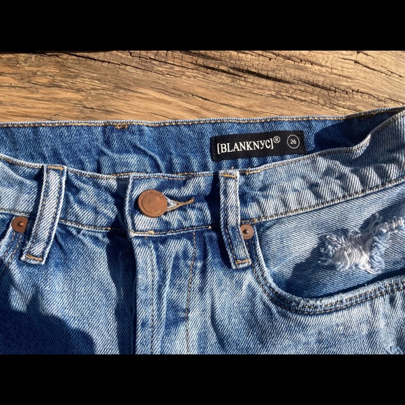 Vintage Cut-Off Shorts - Picture 2 of 3